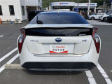 広々とした車内空間に優れた燃費性能。更にデザインも上質で人気のお車です!
