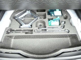 【パンク修理キット】パンク修理キットが付属します。※応急用タイヤは付属しておりません。※損傷の状態によっては修理できない場合があります。