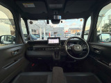 インパネ周りのお写真です。 視界が広く運転もしやすくなっております♪