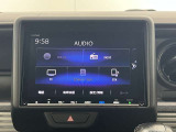 純正メモリナビ(VXM-187VFEi)を装着しています。Bluetooth(ブルートゥース)接続/CD・DVD再生/フルセグ視聴など使用できます。