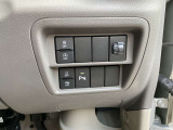 エマージェンシーブレーキ機能つきです。