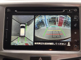 狭い道や駐車時も安心。後方の状況をしっかり確認でき、安全な運転をサポートします。運転に自信がない方にもおすすめです。