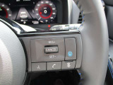 話題の運転支援装置プロパイロットが搭載されてます。アクセル、ブレーキ、ハンドルの操作をクルマがアシストしてくれます。