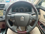運転時に使用する部分になります。握りやすく、回しやすいかが運転ストレスを左右しますね。