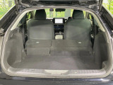 後席を格納すると、これだけの広さが!シーンに合わせたシートアレンジで、大きな荷物も積むことが出来ます♪