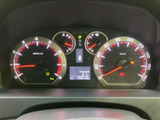 視認性の高いメーター類は、運転に必要な情報を的確にドライバーに伝えます。運転に集中できる環境をサポートします。