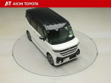 両側パワースライドドア付きだから、狭い駐車スペースなどでの乗り降りラクラク♪小さなお子さまのいるご家庭には嬉しい装備です。