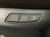【運転席ポジションメモリー付パワーシート】ワンタッチで記憶させていたシートの前後・リクライニングはもちろん、シートリフターも備えます☆快適なドライブをお楽しみ下さい♪