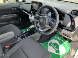 高いホールド性で運転姿勢が安定します。長距離ドライブでも疲れにくいのが魅力です。快適なドライビングライフをお送りください♪