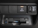 非常時やキャンプなどに役立つAC100Vコンセント付きです。ETCも装備してます。