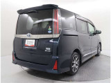 走りにこだわりながら収納力も持ち合わせたお車です。荷物を載せて軽快なドライブを楽しめますよ♪