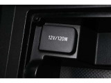 アクセサリーDC12Vソケット装備!