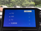お気に入りの音楽やラジオを楽しめるオーディオ。ドライブ中の時間をより快適に、より楽しく彩ります。
