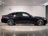 【ボディデザイン】スタイリングの美しさはプロポーションで決まります☆ショートオーバーハング☆ロング・ホイルベース☆ホフマイスター・キンク☆BMWはボディデザインの拘りを随所に取り込んでおります!