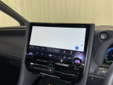 ディスプレイオーディオを装備。スマホとクルマをつなぐことで、これまでのナビに加えて、いろんなサービスが楽しめます。