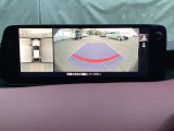 狭い場所での駐車やすれ違いなどでより的確な運転操作に役立つ360&deg;ビューモニターが装備されています。