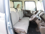運転席の高さを変更できるので、体格に合わせた位置で運転できます!