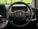 【純正革巻きステアリング】上質な革を使用することで、手にしっかり馴染みとても運転しやすいハンドルです♪