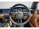 GTスポーツステアリング(レザー)搭載です。