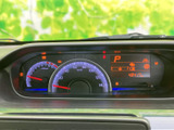 視認性の高いメーターで、運転状況をしっかり把握。必要な情報を一目で確認でき、安全運転をサポートします。走行距離もご確認ください。