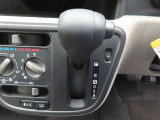 インパネシフトのCVTオートマチック車です。