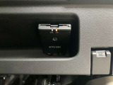 ETC車載器付きです♪高速道路をスイスイと通過!で、キャシュレス!クルマは料金所をノンストップで通過することができます☆