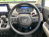 【純正革巻きステアリング】上質な革を使用することで、手にしっかり馴染みとても運転しやすいハンドルです♪