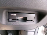 ETCがあれば高速道路もスムーズですよね!料金所で止まることなくスイスイ行けますよ!