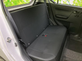 いざという時に役立つ3列目シート。コンパクトな車体ながらも、多人数乗車に対応できる柔軟性を備えています。