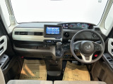 機能的なコックピット。快適な運転を楽しめます。