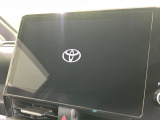 【10.5インチナビ】高級感とインパクトのある大画面ナビを装備。各種オーディオ操作はもちろん、スマホ連携もできる利便性の高いナビです♪CD・DVDデッキ付き♪