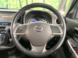 【純正革巻きステアリング】上質な革を使用することで、手にしっかり馴染みとても運転しやすいハンドルです♪
