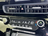 オートエアコンで快適な室内です。