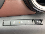 インストパネル右下には、各種スイッチ類が装備されてます。
