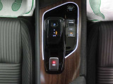 握りやすいマウス型のシフトレバーとなっております☆ぜひ進化したe-powerの走りをご体感ください♪