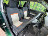 運転席シート廻りは使用感も少なく、良好な状態となっています。丁寧に使われていたことがよくわかりますね。