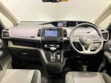 全方位で視界が広い。気持ちがよくて、運転もしやすい。1列目から3列目まで、すべての席がゆったりと座れるスペシャルシートです♪