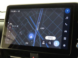 メーカー装着のディスプレイオーディオを装備しております。