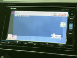 停車中には、地上デジタル放送をお楽しみいただけます。休憩時間などにリラックスできますね。