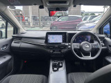 展示車両は全車 クリーニング済。 専門業者さんにて内外装ともにキレイにしてご納車いたします。 また別途、各種コーティングもうけたまわってます。