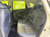 ドライバー視点からの眺界が良好。操作性にも優れた、快適な運転環境です。
