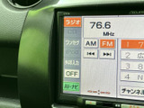 ラジオはもちろん、CDやiPodなど多彩なソースを楽しめます。お好みの音楽で快適なドライブをお届けします。操作も直感的に行えます。