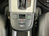 パーキングブレーキはスマートな電子制御式と合わせて渋滞時等にブレーキペダルから足を離しても停車状態を保持してくれるオートブレーキホールド機能で運転が楽になります。スタートはアクセルペダルを踏むだけ