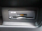 ETC2.0装備♪最近増えてきたスマートインターご利用にも必須です♪ご納車時点ではセットアップした状態でお渡しいたしますので、お客様の方で面倒な手続きは一切ございません!