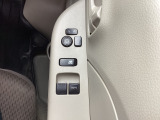 運転席・助手席パワーウィンドウ付きです。