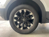 20560R16タイヤにActive専用アルミホイールを装備しております。