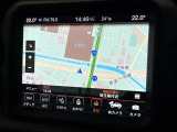 ●純正ナビ:一体感のあるナビは、高級感ある車内を演出してくれます。オーディオ機能も充実しておりますので、運転もより楽しめます♪