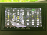 停車中には、お気に入りの番組や映像を楽しめます。長距離移動の際の休憩時間に、リラックスできる空間を提供します。ぜひご活用ください。