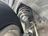 お車を安心してお乗りいただく為には、足回りの定期点検が欠かせません。サービスサポート(有償保証)では無料点検もご提供しており、安心のカーライフをお過ごしいただけるサポート体制が整っています。