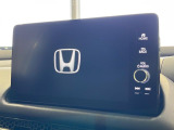 【メーカー純正9型ナビ】インテリアに溶け込むスタイリッシュな「専用設計」メーカーナビを装備♪視認性や操作性など基本性能にも優れ、より上質なカーライフをお楽しみいただけます。